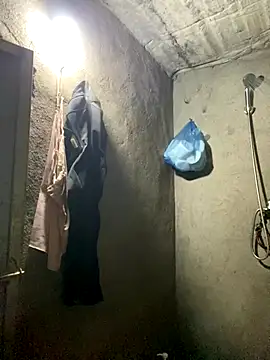 Snapshot of Suki_babyy chatting on October 28, 2025, 11:31 am Suki babyy online show from October 28, 2025, 11:31 am