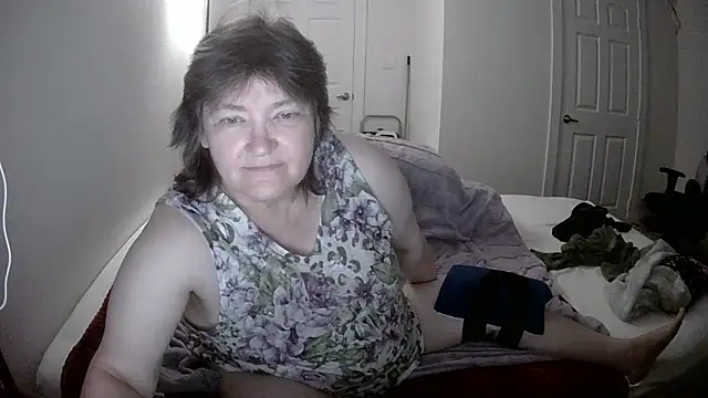 Snapshot of Buggy1965 chatting on March 3, 2026, 1:07 pm Buggy1965 online show from March 3, 2026, 1:07 pm