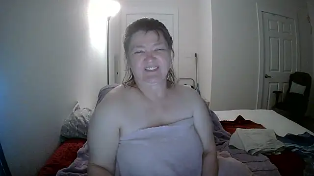 Snapshot of Buggy1965 chatting on March 6, 2026, 2:01 pm Buggy1965 online show from March 6, 2026, 2:01 pm