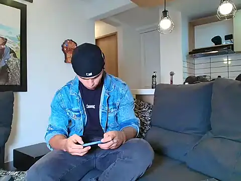 Marko Toro   online show from September 29, 2025, 3:57 am