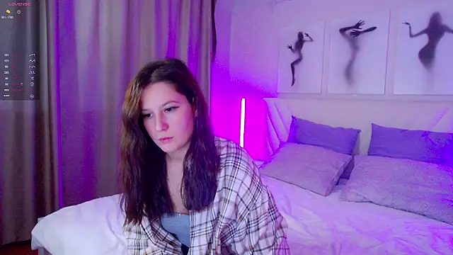 Kate Lil   online show from September 25, 2025, 2:50 am