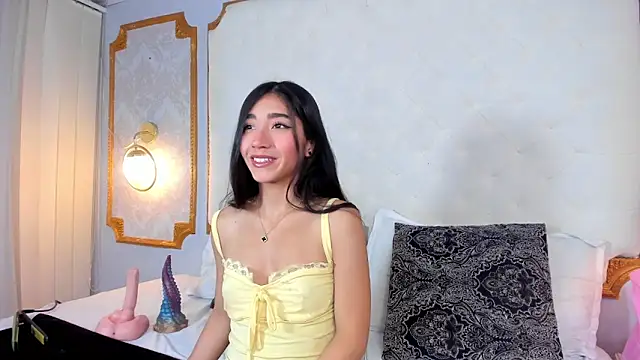 Snapshot of Mariana_Kalo chatting on November 2, 2025, 8:30 am Mariana Kalo online show from November 2, 2025, 8:30 am