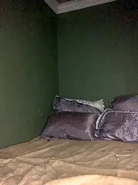 Snapshot of Neonkiiey chatting on October 16, 2025, 8:39 pm Neonkiiey online show from October 16, 2025, 8:39 pm