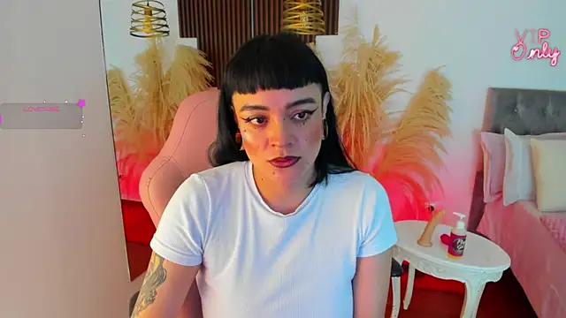 Snapshot of Antonela_vargas chatting on July 21, 2026, 12:17 pm Antonela vargas online show from July 21, 2026, 12:17 pm