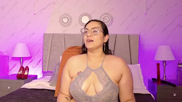 Snapshot of Michell_Monet chatting on July 21, 2026, 12:50 pm Michell Monet online show from July 21, 2026, 12:50 pm