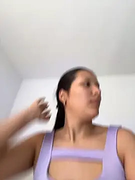 IsabellaJoness  online show from November 13, 2025, 8:02 pm