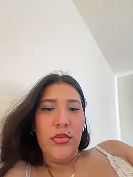 Snapshot of IsabellaJoness_ chatting on March 7, 2026, 8:47 pm IsabellaJoness online show from March 7, 2026, 8:47 pm