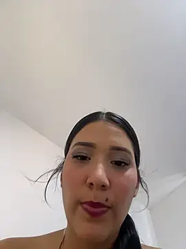 Snapshot of IsabellaJoness_ chatting on March 9, 2026, 5:05 pm IsabellaJoness online show from March 9, 2026, 5:05 pm