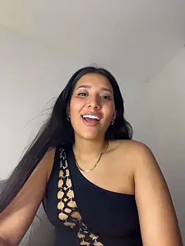 Snapshot of IsabellaJoness_ chatting on March 8, 2026, 2:04 am IsabellaJoness online show from March 8, 2026, 2:04 am