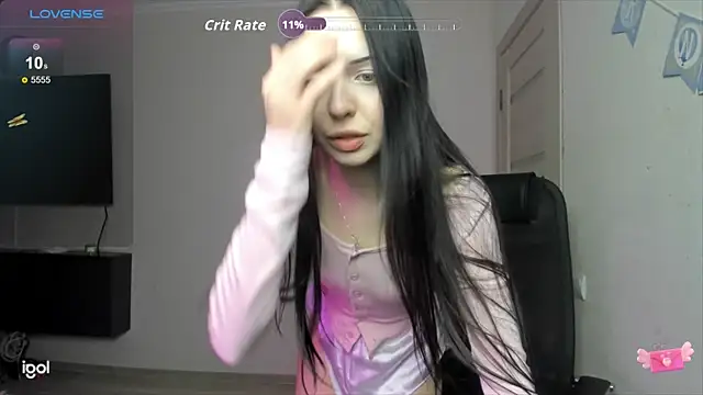 Snapshot of crystallldoll chatting on October 7, 2025, 7:15 pm crystallldoll online show from October 7, 2025, 7:15 pm