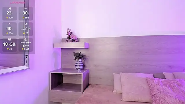 Snapshot of Ivana_Hall chatting on November 24, 2025, 7:47 pm Ivana Hall online show from November 24, 2025, 7:47 pm