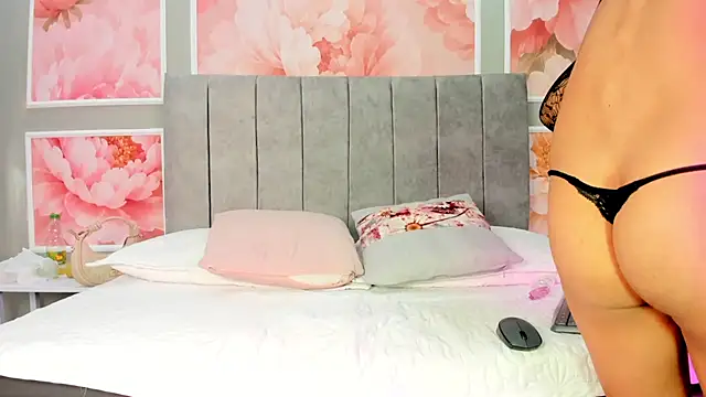 Snapshot of ValeryTrans_ chatting on July 18, 2026, 2:58 pm ValeryTrans online show from July 18, 2026, 2:58 pm