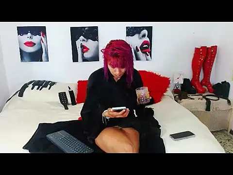 Snapshot of mylygrey chatting on May 16, 2026, 2:16 pm mylygrey online show from May 16, 2026, 2:16 pm