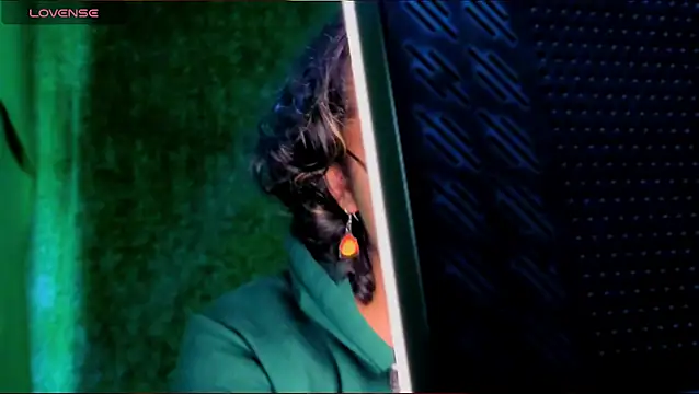 -BlueOpal- online show from October 11, 2025, 6:09 pm