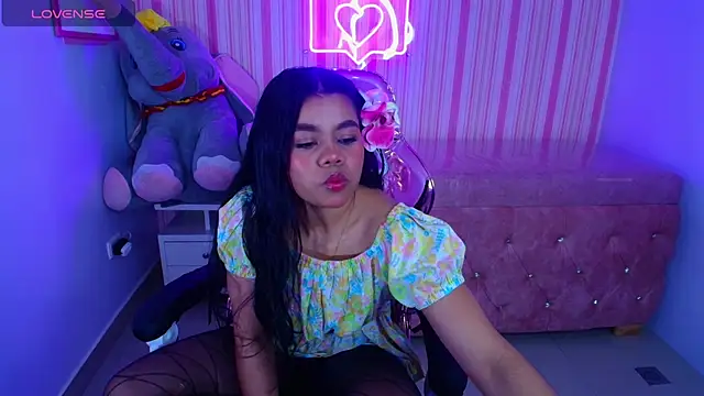 Lyly Morgan ch online show from October 6, 2025, 10:10 pm