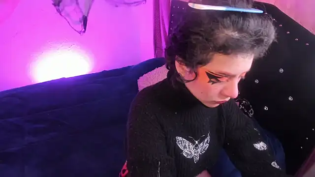 Snapshot of kitty__chs chatting on November 9, 2025, 12:42 pm kitty chs online show from November 9, 2025, 12:42 pm