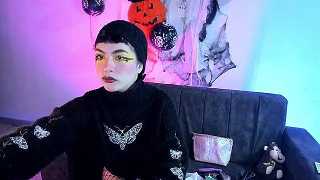 Snapshot of kitty__chs chatting on October 7, 2025, 11:11 am kitty chs online show from October 7, 2025, 11:11 am