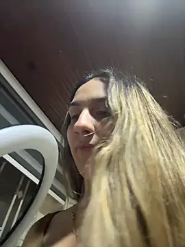  Sarah honeey  online show from October 2, 2025, 3:32 am