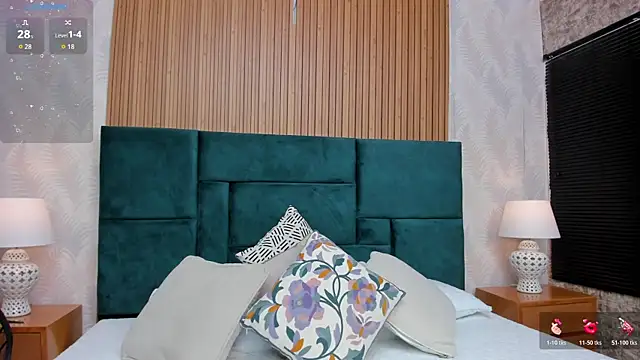 Snapshot of Bunny_boobs__ chatting on December 5, 2025, 1:27 am Bunny boobs online show from December 5, 2025, 1:27 am