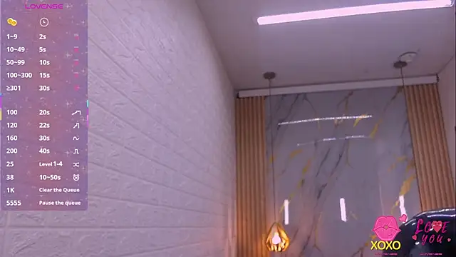 kat 96  online show from November 22, 2025, 7:13 pm