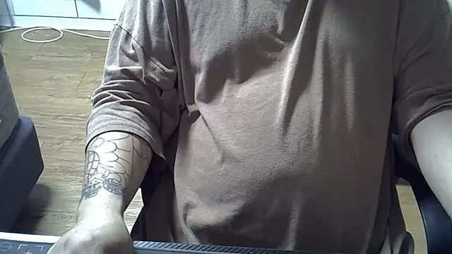 Snapshot of CAOSLOAD chatting on January 15, 2026, 5:05 pm CAOSLOAD online show from January 15, 2026, 5:05 pm