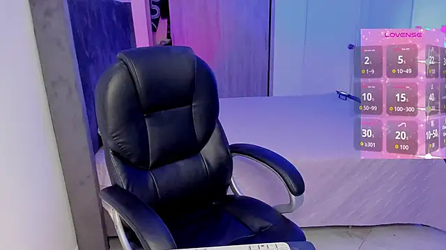 Snapshot of amberhoney02 chatting on October 10, 2025, 9:48 pm amberhoney02 online show from October 10, 2025, 9:48 pm