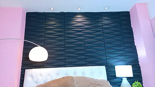 Snapshot of Valery_Nasty__ chatting on October 13, 2025, 5:25 pm Valery Nasty online show from October 13, 2025, 5:25 pm