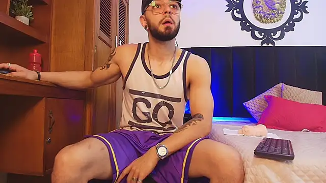 axel ston online show from September 29, 2025, 7:52 pm