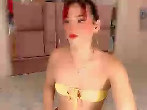 roxanawillts online show from October 22, 2025, 3:39 am