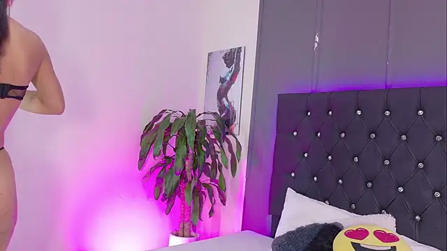 Kataaleya  12 online show from October 9, 2025, 3:18 am