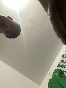 Snapshot of _Kinky69_ chatting on November 9, 2025, 3:32 am Kinky69 online show from November 9, 2025, 3:32 am