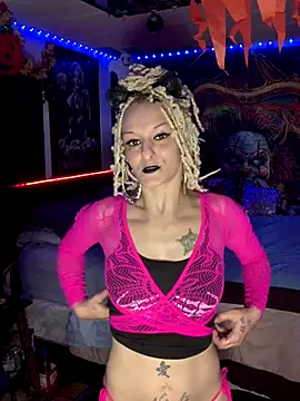 Snapshot of blondebarbiebae chatting on November 4, 2025, 11:08 pm blondebarbiebae online show from November 4, 2025, 11:08 pm