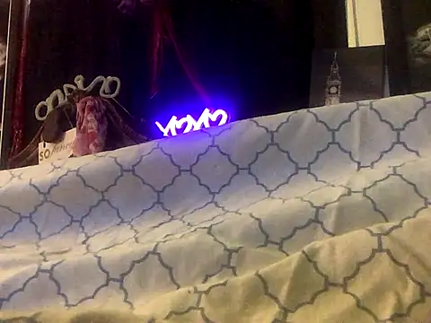 Snapshot of blondebarbiebae chatting on October 28, 2025, 8:02 am blondebarbiebae online show from October 28, 2025, 8:02 am