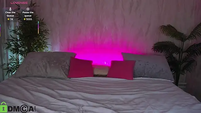 Snapshot of Alic_Fox chatting on November 4, 2025, 12:14 am Alic Fox online show from November 4, 2025, 12:14 am