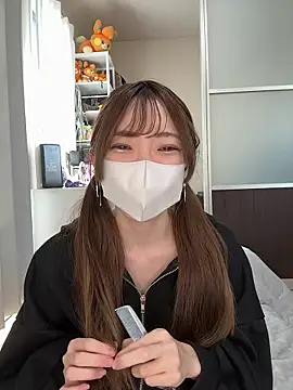 Moe v v online show from February 6, 2026, 3:02 am