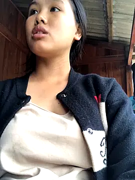 Mai lovely online show from October 22, 2025, 2:00 am