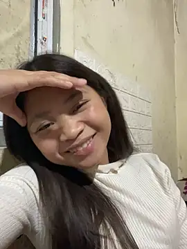 Snapshot of Mayy1 chatting on March 15, 2026, 2:35 pm Mayy1 online show from March 15, 2026, 2:35 pm