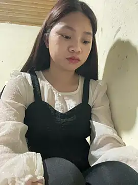 Mayy1 online show from April 26, 2026, 2:53 am