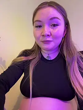 Amalie Smith online show from June 28, 2026, 4:35 pm