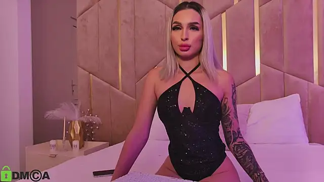 Snapshot of AriannaLure chatting on October 16, 2025, 6:16 pm AriannaLure online show from October 16, 2025, 6:16 pm