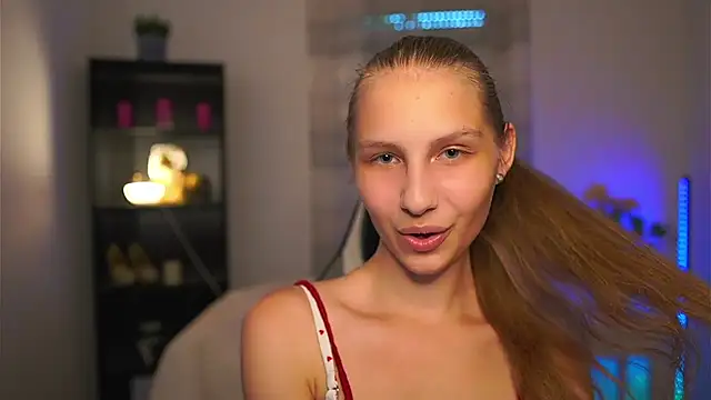 Snapshot of emmie_murray chatting on June 28, 2026, 2:12 pm emmie murray online show from June 28, 2026, 2:12 pm