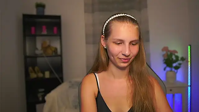 Snapshot of emmie_murray chatting on June 26, 2026, 6:58 pm emmie murray online show from June 26, 2026, 6:58 pm