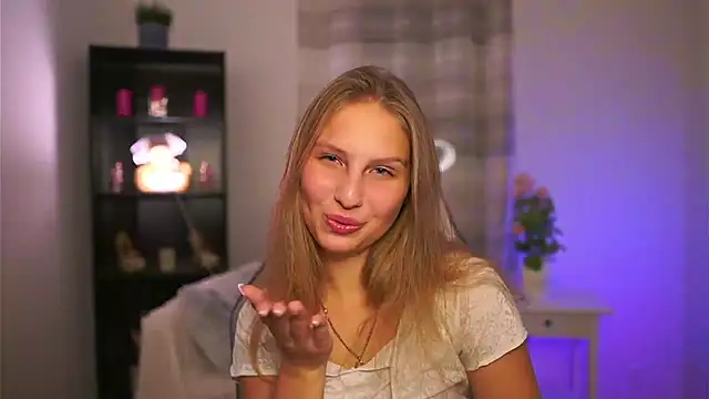 emmie murray online show from November 13, 2025, 3:16 pm