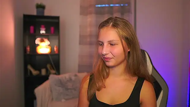 emmie murray online show from October 19, 2025, 1:14 pm