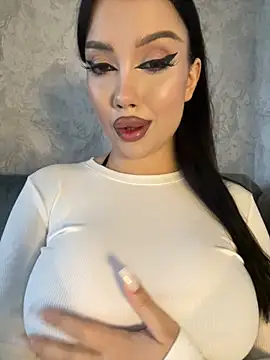 kiss Lissa online show from February 3, 2026, 7:13 am