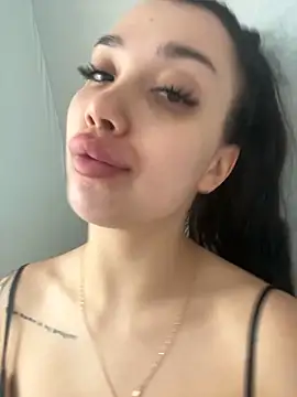 kiss Lissa online show from October 9, 2025, 9:21 am