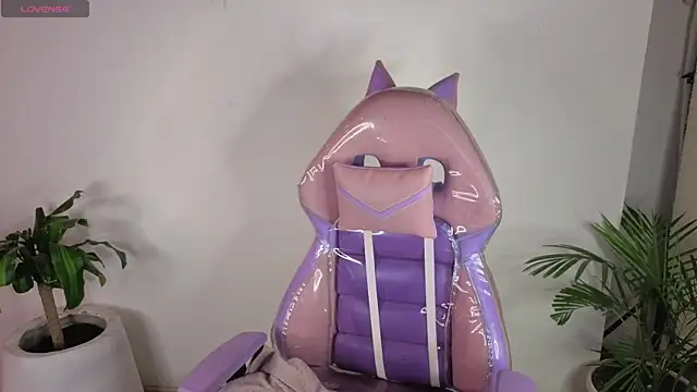 samycollens online show from March 20, 2026, 11:55 am