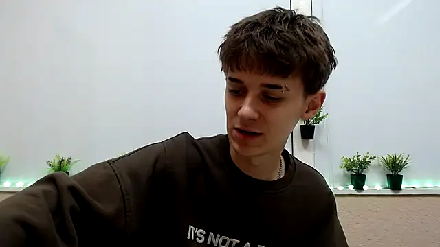 Snapshot of Hoot_Dude_ chatting on October 28, 2025, 2:27 pm Hoot Dude online show from October 28, 2025, 2:27 pm