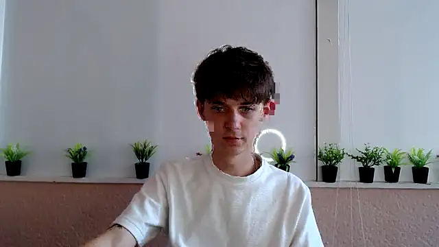 Snapshot of Hoot_Dude_ chatting on October 15, 2025, 1:52 pm Hoot Dude online show from October 15, 2025, 1:52 pm