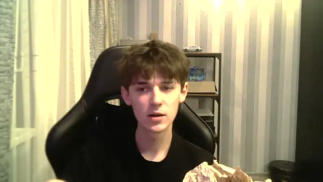 Snapshot of Hoot_Dude_ chatting on November 27, 2025, 3:12 pm Hoot Dude online show from November 27, 2025, 3:12 pm